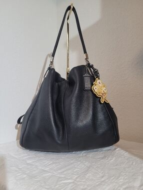 Coach26224 Madison Phoebe Black Pebbled Leather Triple Compartment Shoulder Bag